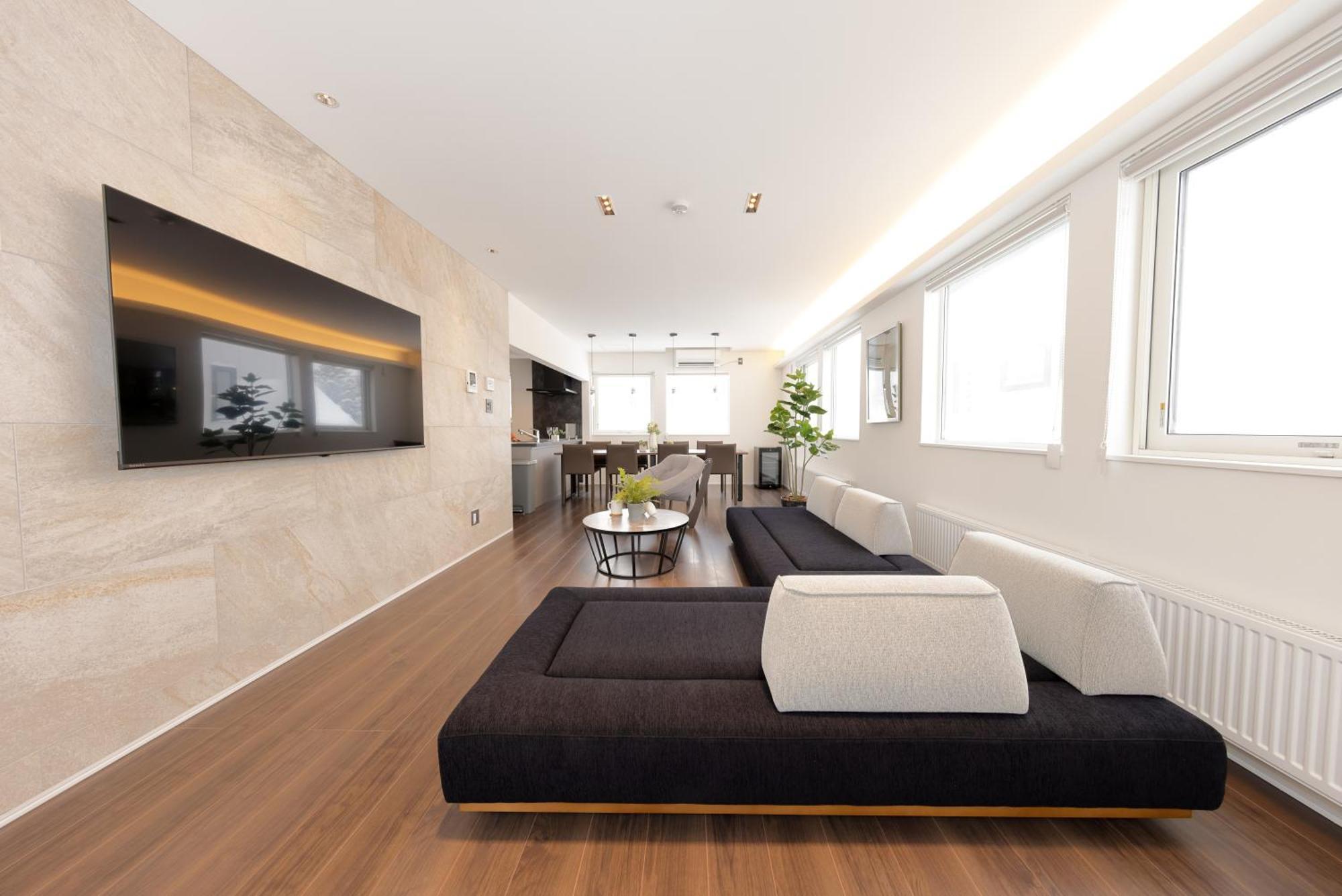 Villa Experience R